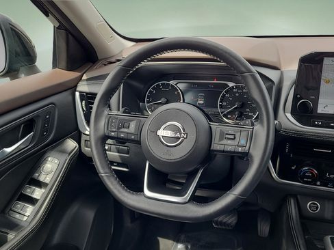 Used 2023 Nissan Rogue SL w/ SL Premium Package AWD/4WD image 12