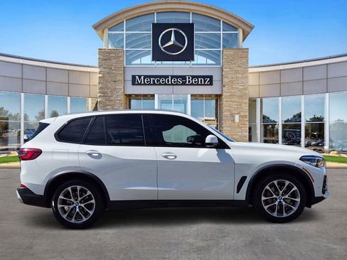 Used 2023 BMW X5 xDrive40i w/ Parking Assistance Package AWD/4WD image 5