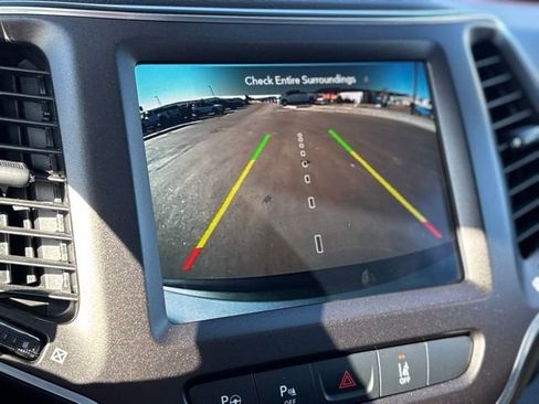 Certified 2021 Jeep Cherokee Trailhawk w/ Sun, Sound & Nav Group image 39