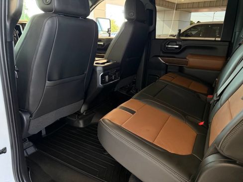 Used 2020 Chevrolet Silverado 3500 High Country w/ Z71 Off-Road Package AWD/4WD image 15