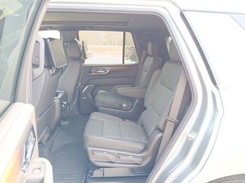 New 2026 GMC Yukon Denali w/ Denali Reserve Package AWD/4WD image 7