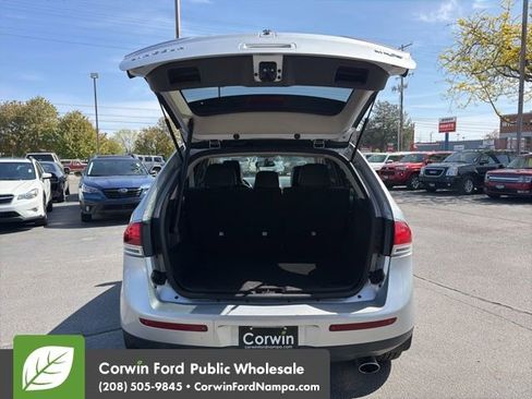 Used 2012 Lincoln MKX FWD image 28