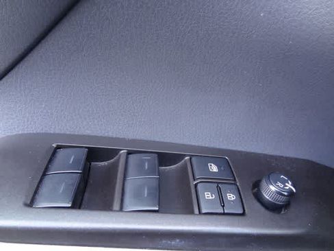 Used 2024 Toyota Camry SE FWD image 14