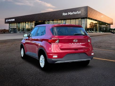 New 2026 Hyundai Venue SE image 5