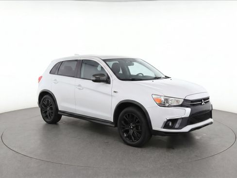Used 2019 Mitsubishi Outlander Sport FWD image 2