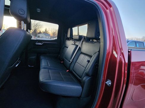 Certified 2025 Chevrolet Silverado 1500 High Country w/ Technology Package image 20