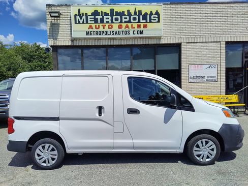 Used 2017 Nissan NV200 S w/ Cruise Control Package FWD image 1