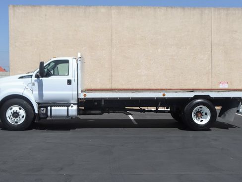 Used 2019 Ford F650 2WD Regular Cab Super Duty image 5