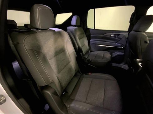 Used 2024 Chevrolet Traverse LT AWD/4WD image 23