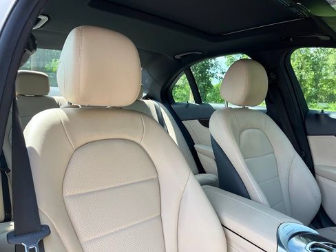 Used 2018 Mercedes-Benz C 300 Sedan image 28