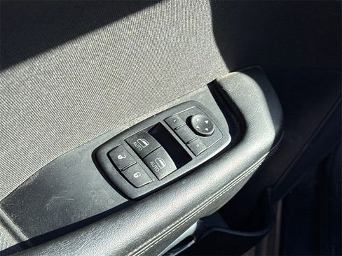 Used 2020 Dodge Challenger SXT w/ Blacktop Package image 9