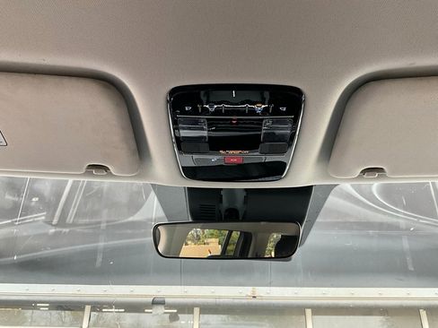 Used 2025 Hyundai Santa Fe SEL image 17