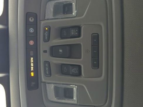 Used 2022 GMC Sierra 2500 Denali w/ Denali Ultimate Package image 12