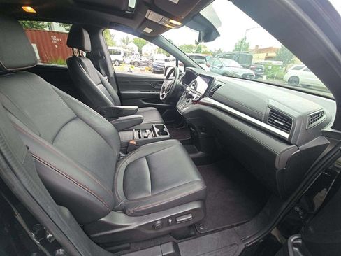 Used 2024 Honda Odyssey Sport image 15