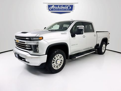 Used 2023 Chevrolet Silverado 3500 High Country image 3
