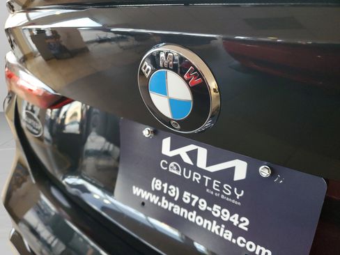 Used 2021 BMW M4 Competition w/ Executive Package image 8