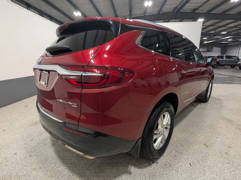 Used 2019 Buick Enclave Premium AWD/4WD image 3