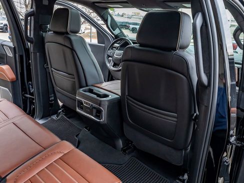 Used 2025 GMC Sierra 1500 Denali Ultimate image 32