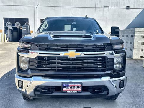 Used 2025 Chevrolet Silverado 2500 LT w/ Convenience Package image 7