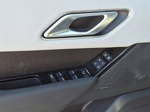 Certified 2026 Land Rover Range Rover Velar Dynamic SE image 14