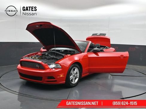 Used 2014 Ford Mustang Convertible w/ Equipment Group 102A RWD image 46
