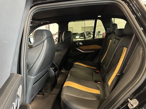 Used 2022 BMW X5 M w/ Competition Package 2 AWD/4WD image 8