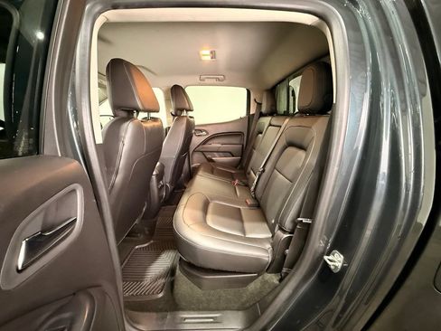 Used 2017 Chevrolet Colorado LT w/ Luxury Package, Chrome AWD/4WD image 16