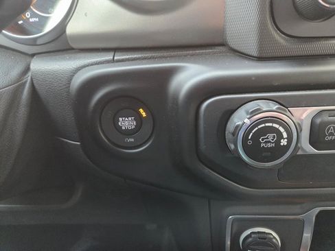 Used 2021 Jeep Wrangler Sport image 57