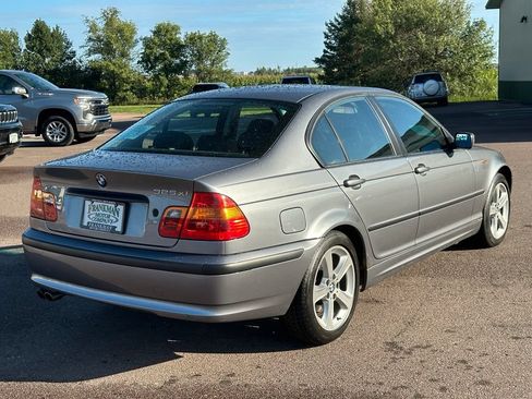 Used 2005 BMW 325xi Sedan AWD/4WD image 6