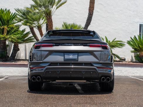 Used 2024 Lamborghini Urus Performante AWD/4WD image 4