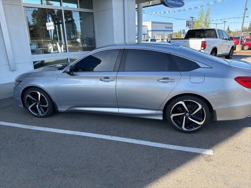 Used 2020 Honda Accord Sport image 2