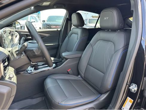 New 2026 Buick Envista Sport Touring w/ Convenience I Package FWD image 23