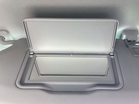 Used 2025 Ford Maverick XL w/ Equipment Group 102A image 25