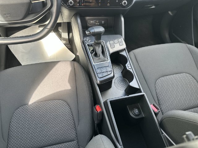 Used 2026 Kia Sportage LX FWD image 30
