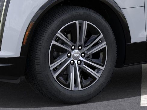 New 2026 Cadillac Lyriq Luxury image 9