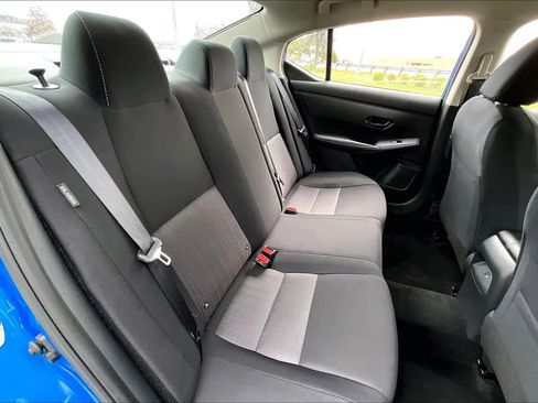 Used 2025 Nissan Sentra SV image 20