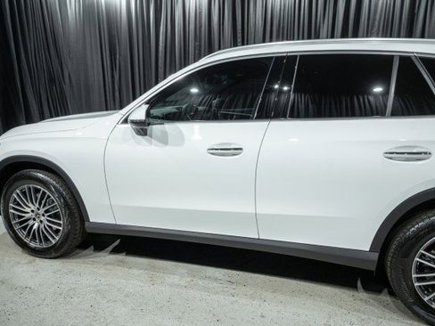 Certified 2026 Mercedes-Benz GLC 300 4MATIC image 5