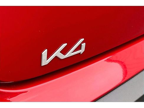 Used 2025 Kia K4 LXS image 8