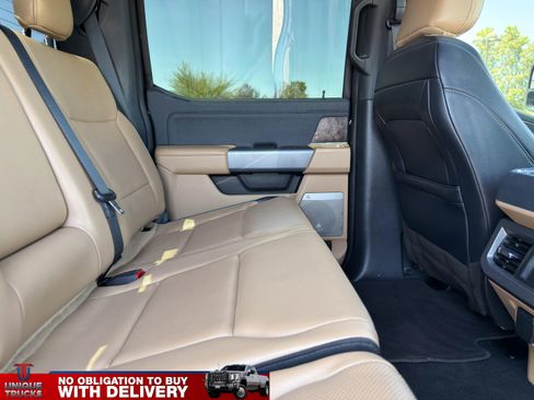 Used 2023 Ford F250 Lariat w/ FX4 Off-Road Package AWD/4WD image 26