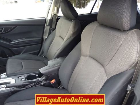 Used 2019 Subaru Crosstrek 2.0i image 16