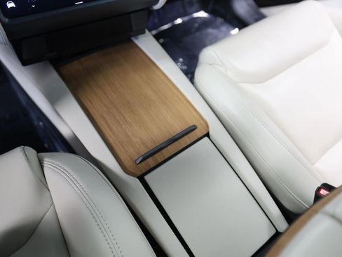 Used 2020 Tesla Model X Long Range image 29