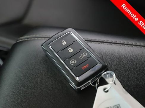 Used 2023 Jeep Grand Cherokee L Limited w/ MOPAR Finishing Package AWD/4WD image 3