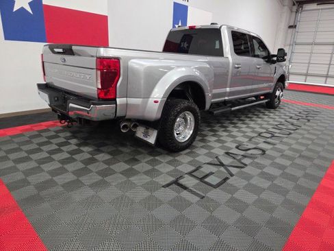 Used 2020 Ford F350 Lariat w/ Lariat Value Package AWD/4WD image 17