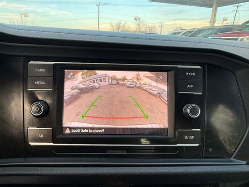 Used 2019 Volkswagen Jetta R-Line w/ R-Line Cold Weather Package image 38