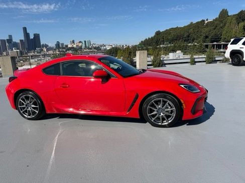 Used 2023 Subaru BRZ Premium RWD image 2