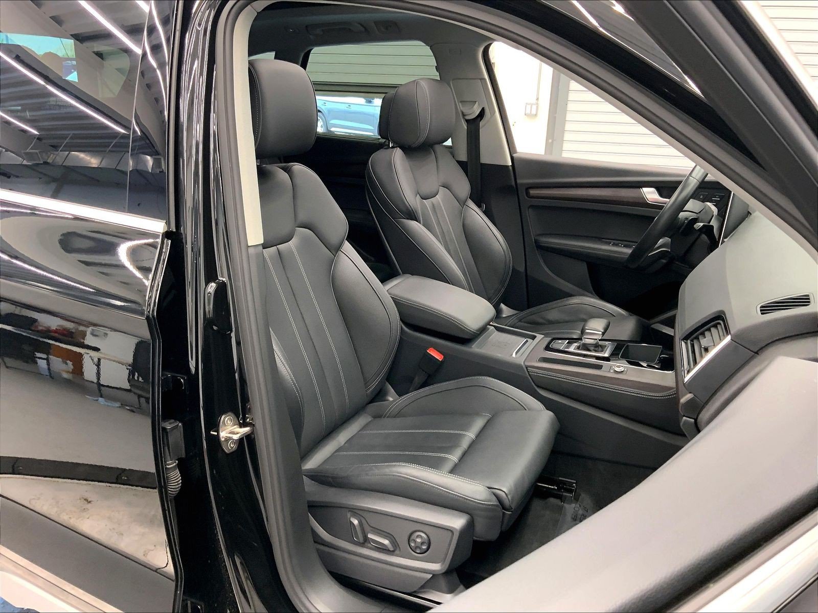 Certified 2023 Audi Q5 2.0T Prestige w/ Prestige Package AWD/4WD image 6