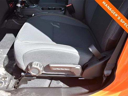 New 2025 Jeep Gladiator Willys image 13