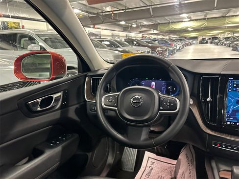Certified 2022 Volvo XC60 B5 Momentum w/ Climate Package image 25