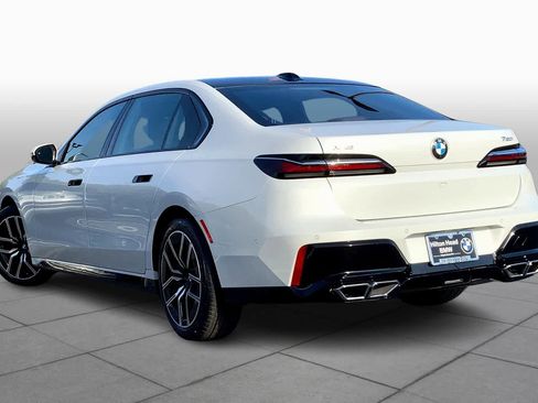 New 2024 BMW 760i xDrive w/ Executive Package image 12