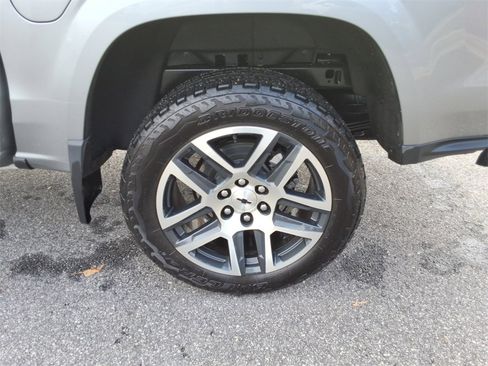 Certified 2024 Chevrolet Colorado Z71 w/ Z71 Convenience Package 2 image 12